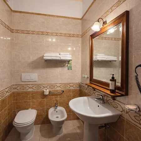Euro Hotel 4*